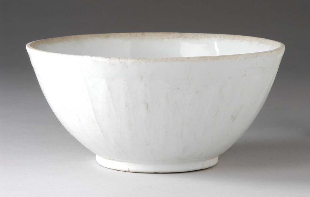 Porcelain Serving Bowl